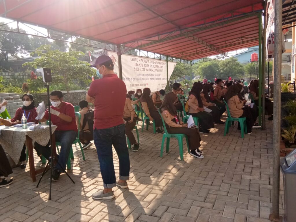 SMAN 19 kota Bekasi gelar vaksin covid 19