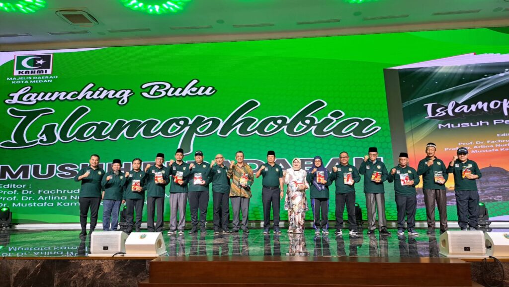 Tahun Baru Islam 1445 H, MD Kahmi Kota Medan Launching Buku Islamophobia Anti Peradaban