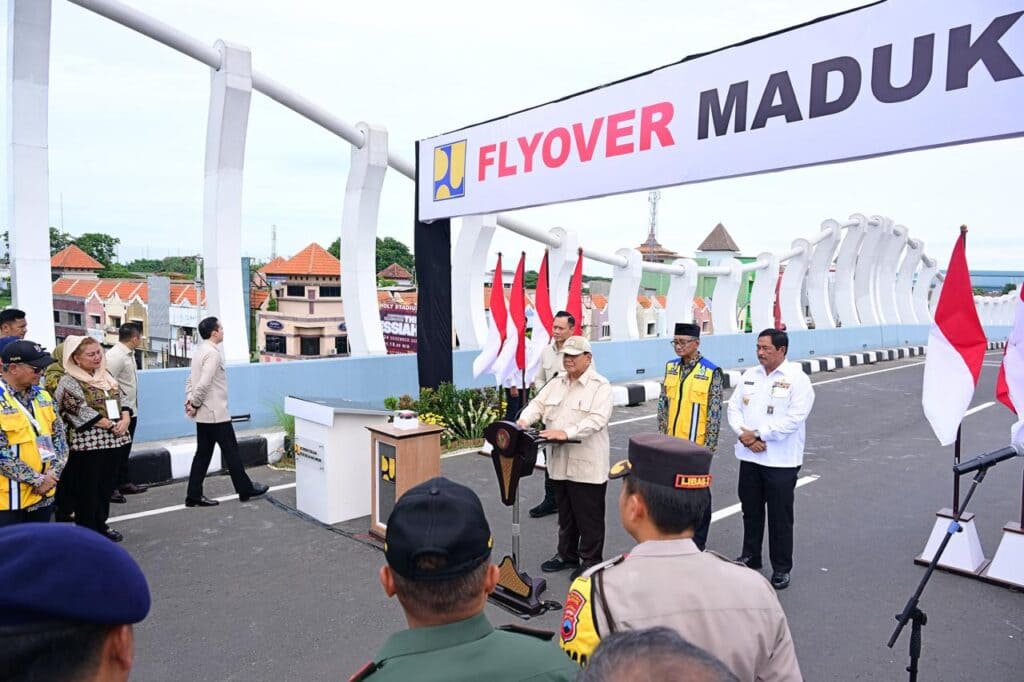 Presiden Prabowo Resmikan Flyover Madukoro Semarang