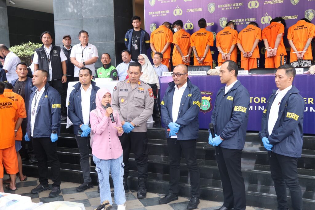 Alhamdulillah, Motor Kembali” – Kisah Haru Ibu Adelia dan Ojol yang Jadi Korban Begal