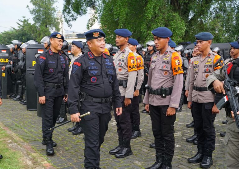 Jelang Hari Raya Idul Fitri 1446 H, Danpas Pelopor Korbrimob Polri Cek Kesiapan Pasukannya